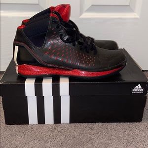 D Rose 3 “Black Scarlett”